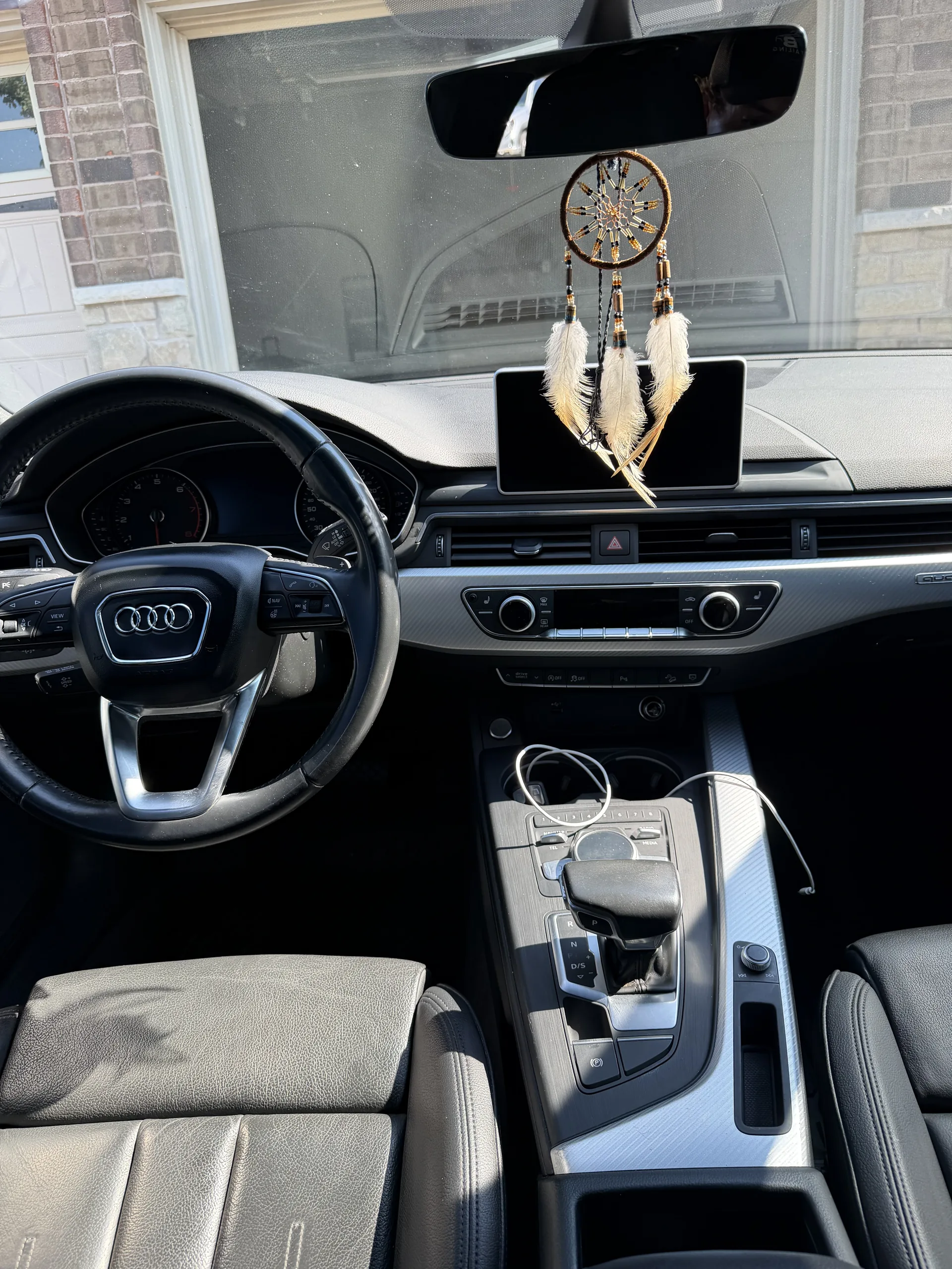 Mobile detailing in driveway